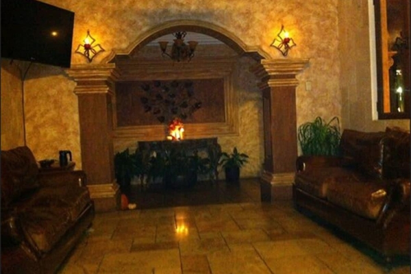 Hotel Genessis (San Cristóbal El Bajo)